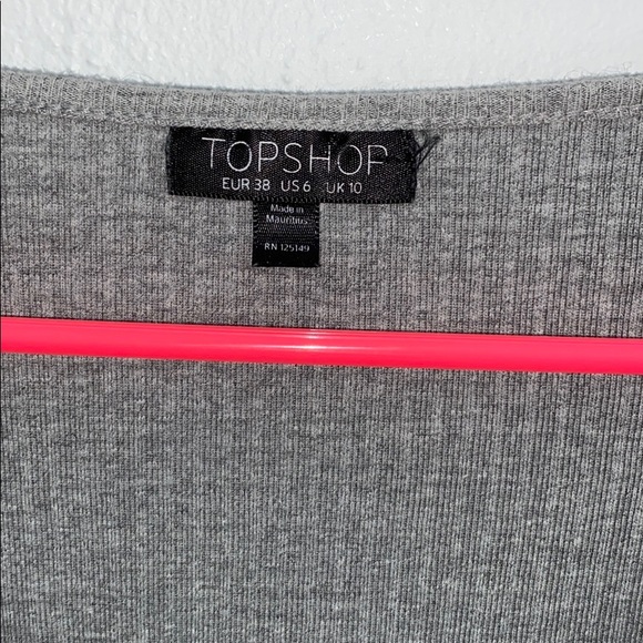 cropped long sleeve - Picture 2 of 3